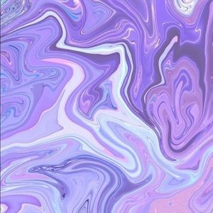 Meet your Posher, Chloe